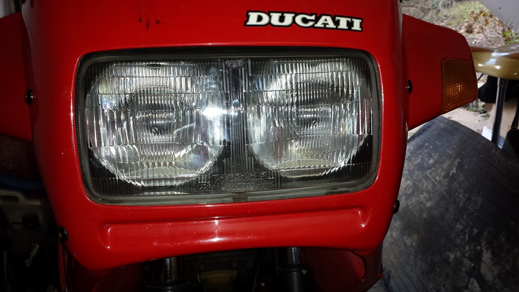 twin headlights.jpg