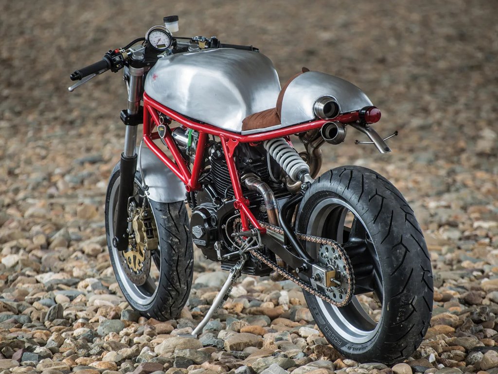 ducati_cafe_444.jpg